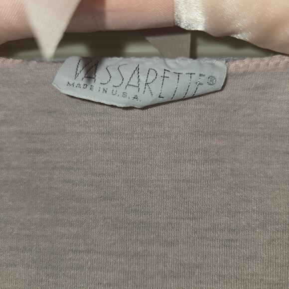 Vintage Vassarette Lacy Light Pink Nightgown Size Medium V Neck 35" L x 24" Wide - Picture 6 of 12